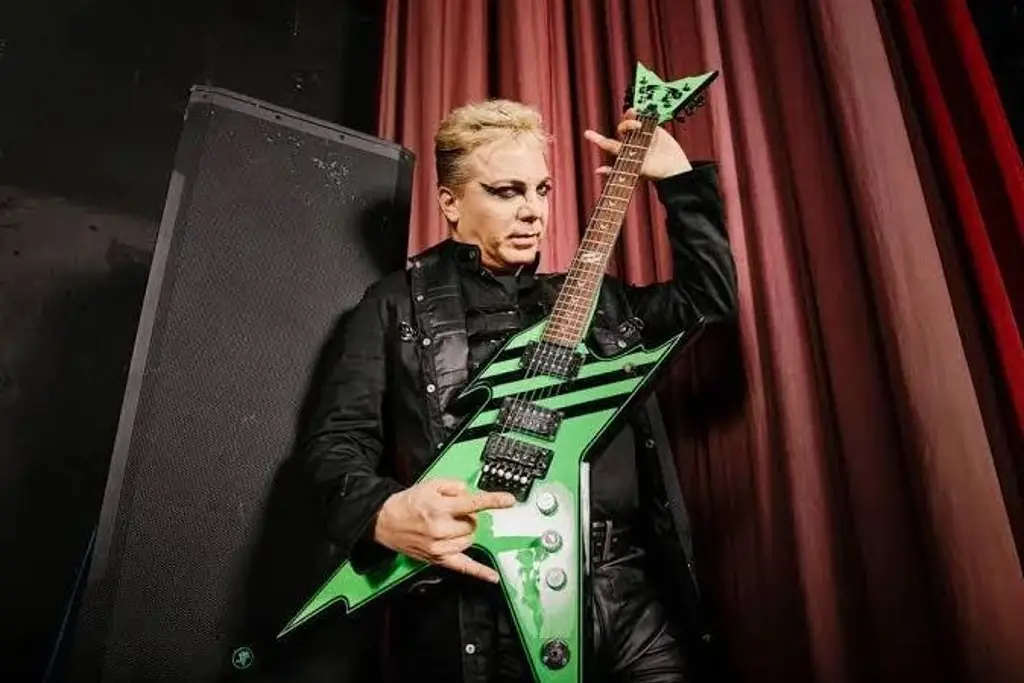 ¿Rock prehispánico? Así es el regreso de Cristian Castro al heavy metal