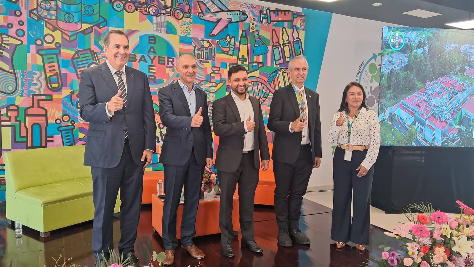 Empresa Bayer inauguro nueva línea de llenado en planta Ixtaczoquitlán Invierte 2.5 millones de euros.